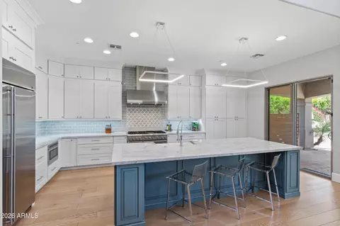 Kitchen - 3638 E Sands Dr, Phoenix, AZ 85050 photo 4 of 6