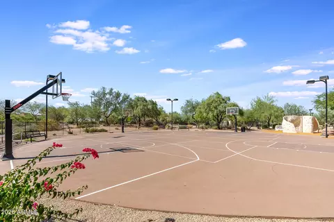 View/Area - 3638 E Sands Dr, Phoenix, AZ 85050 photo 10 of 16