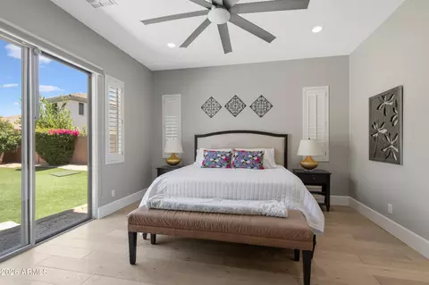 Bedroom - 3638 E Sands Dr, Phoenix, AZ 85050 photo 3 of 7