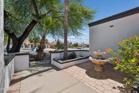 Exterior - 4568 E Paradise Ln, Phoenix, AZ 85032 photo 7 of 13