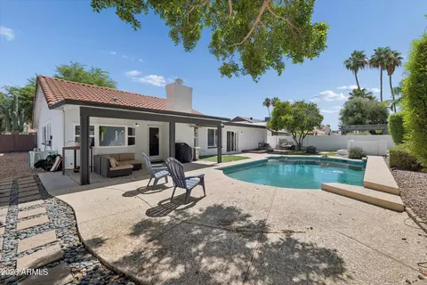 Exterior - 4568 E Paradise Ln, Phoenix, AZ 85032 photo 10 of 13