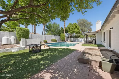 Exterior - 4568 E Paradise Ln, Phoenix, AZ 85032 photo 12 of 13