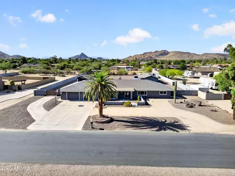 4946 W Creedance Blvd, Glendale, AZ 85310