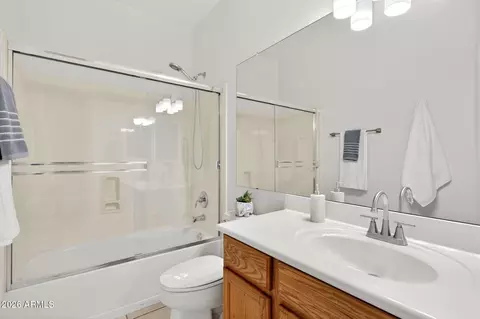 Bath - 3941 E Cullumber St, Gilbert, AZ 85234 photo 6 of 9