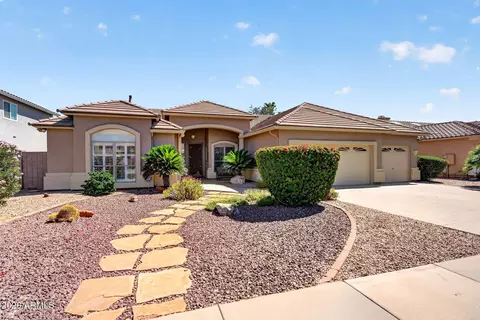 Exterior - 3941 E Cullumber St, Gilbert, AZ 85234 photo 6 of 25