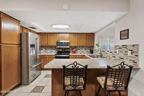 Kitchen - 564 S 76th Pl, Mesa, AZ 85208 photo 1 of 5