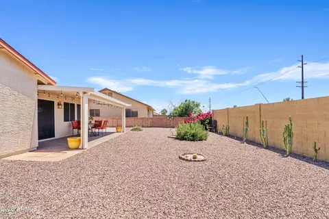 Exterior - 564 S 76th Pl, Mesa, AZ 85208 photo 4 of 9