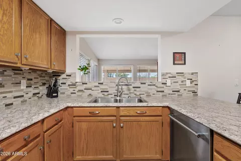 Kitchen - 564 S 76th Pl, Mesa, AZ 85208 photo 3 of 5