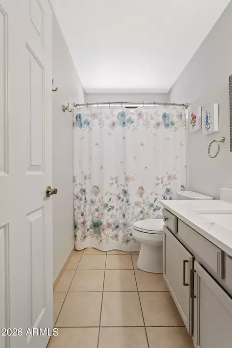 Bath - 564 S 76th Pl, Mesa, AZ 85208 photo 2 of 2