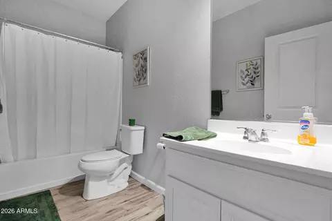 Bath - 1818 E Grove St, Phoenix, AZ 85040 photo 2 of 2