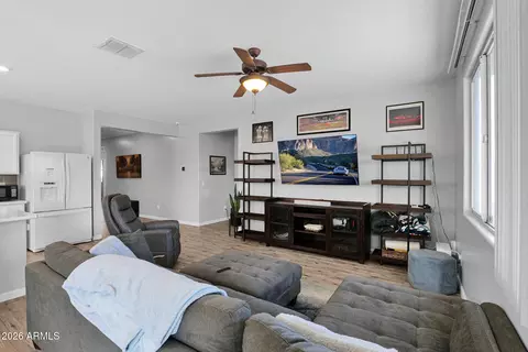 Living - 1818 E Grove St, Phoenix, AZ 85040 photo 2 of 3