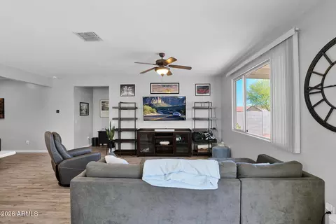Living - 1818 E Grove St, Phoenix, AZ 85040 photo 3 of 3