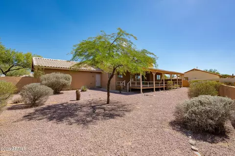 Exterior - 125 E Blue Eagle Ln, Phoenix, AZ 85086 photo 6 of 18