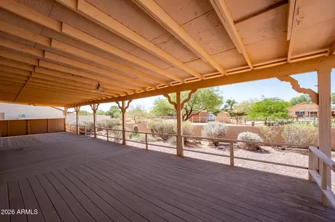 Exterior - 125 E Blue Eagle Ln, Phoenix, AZ 85086 photo 2 of 18