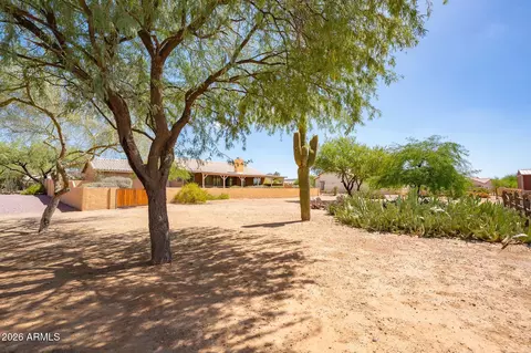 Exterior - 125 E Blue Eagle Ln, Phoenix, AZ 85086 photo 13 of 18