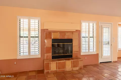 Living - 125 E Blue Eagle Ln, Phoenix, AZ 85086 photo 11 of 14