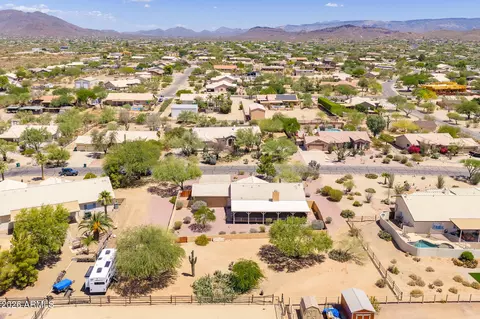 View/Area - 125 E Blue Eagle Ln, Phoenix, AZ 85086 photo 5 of 6