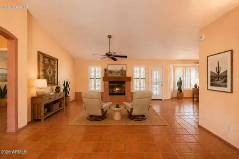 Living - 125 E Blue Eagle Ln, Phoenix, AZ 85086 photo 3 of 14