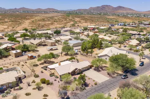 View/Area - 125 E Blue Eagle Ln, Phoenix, AZ 85086 photo 4 of 6