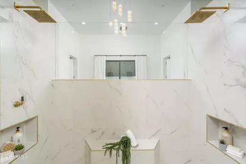 Bath - 4737 Exeter Blvd, Phoenix, AZ 85018 photo 6 of 11