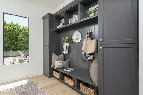 Entry Way - 4737 Exeter Blvd, Phoenix, AZ 85018 photo 5 of 5