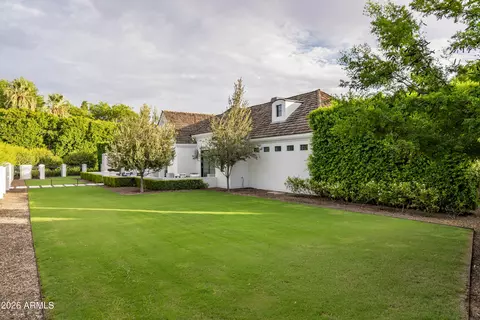 Exterior - 4737 Exeter Blvd, Phoenix, AZ 85018 photo 6 of 21