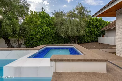 Exterior - 4737 Exeter Blvd, Phoenix, AZ 85018 photo 15 of 21