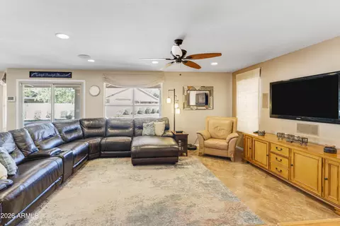 Living - 1317 E Grandview Rd, Phoenix, AZ 85022 photo 2 of 3