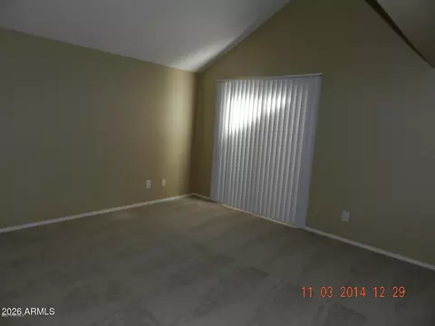 Living - 1440 E Renee Dr, Phoenix, AZ 85024 photo 2 of 4