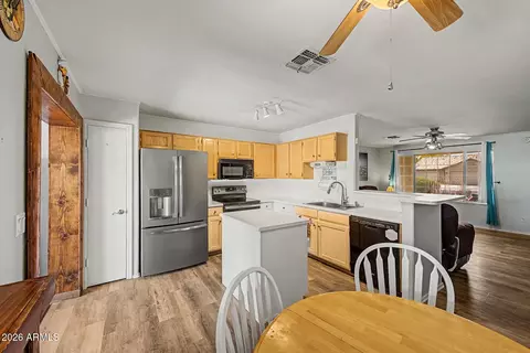 10368 W Ross Ave, Peoria, AZ 85382