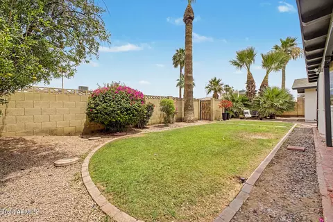 Exterior - 1066 E Carson Dr, Tempe, AZ 85282 photo 7 of 12