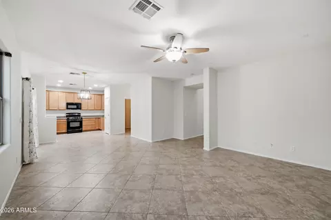 Living - 2511 W Beverly Rd, Phoenix, AZ 85041 photo 3 of 6