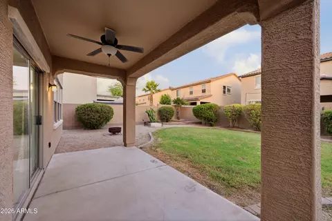 Exterior - 2511 W Beverly Rd, Phoenix, AZ 85041 photo 4 of 7