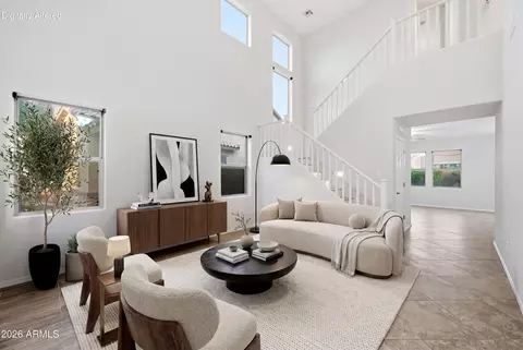 Living - 2511 W Beverly Rd, Phoenix, AZ 85041 photo 1 of 6
