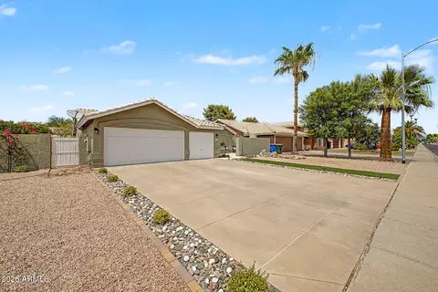 Exterior - 4226 E Whitney Ln, Phoenix, AZ 85032 photo 1 of 9