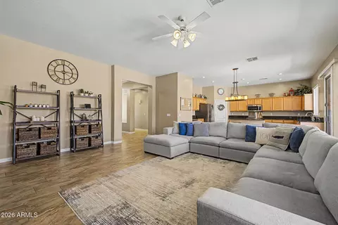 Living - 3293 E Red Oak Ln, Gilbert, AZ 85297 photo 7 of 7
