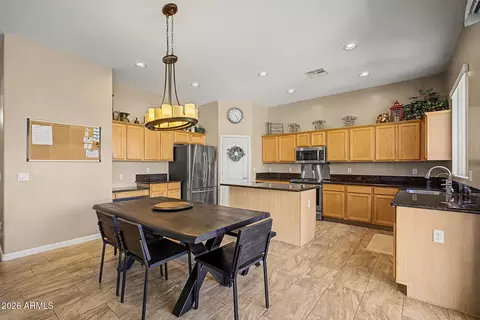 Kitchen - 3293 E Red Oak Ln, Gilbert, AZ 85297 photo 1 of 9