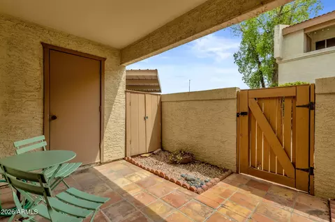 Exterior - 4150 E Cactus Rd #110, Phoenix, AZ 85032 photo 2 of 8