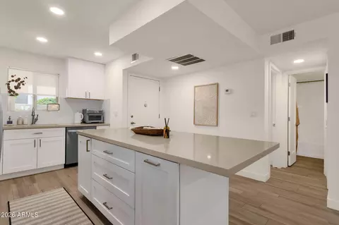 4150 E Cactus Rd #110, Phoenix, AZ 85032