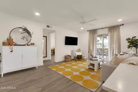 Living - 4150 E Cactus Rd #110, Phoenix, AZ 85032 photo 1 of 2