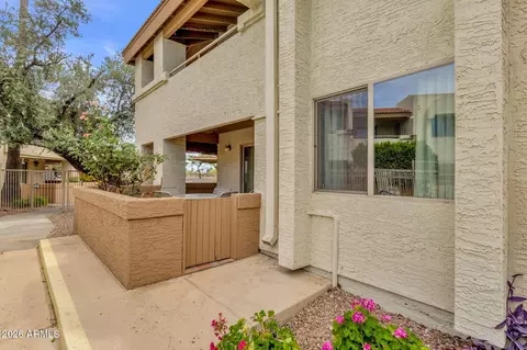 Exterior - 4150 E Cactus Rd #110, Phoenix, AZ 85032 photo 6 of 8