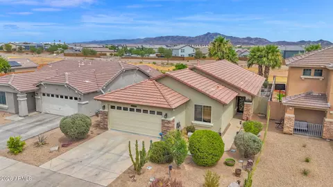 6809 W Desert Ln, Laveen, AZ 85339