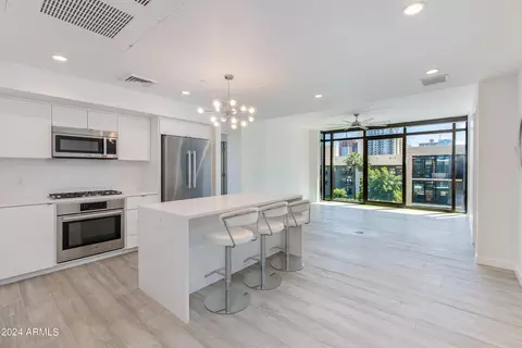 200 W Portland St #511, Phoenix, AZ 85003