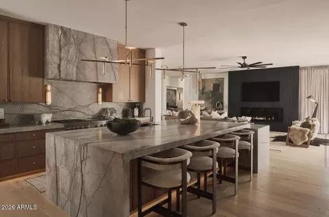 7720 E Vaquero Dr, Scottsdale, AZ 85258