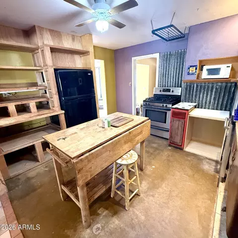 Kitchen - 5 Gardner St, Bisbee, AZ 85603 photo 2 of 4