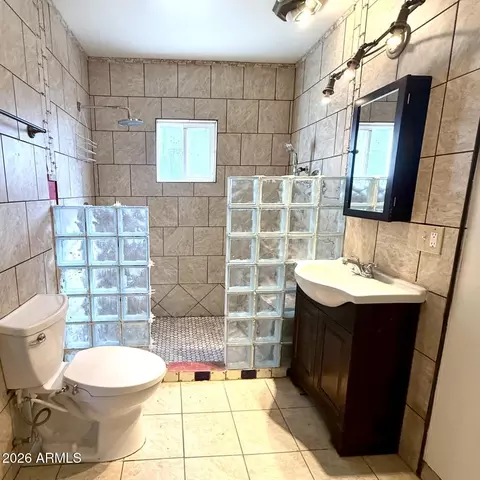 Bath - 5 Gardner St, Bisbee, AZ 85603 photo 1 of 3