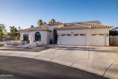 Exterior - 1920 E Stephens Dr, Tempe, AZ 85283 photo 10 of 13