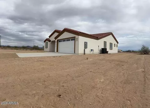 5913 N 425th Ave, Tonopah, AZ 85354