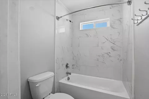 Bath - 19643 E Rojo Rd, Florence, AZ 85132 photo 2 of 2