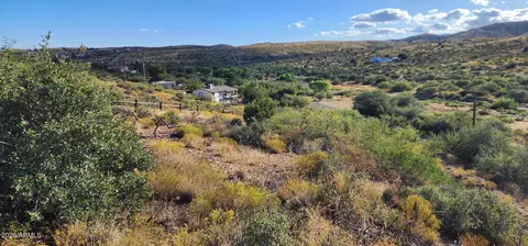 19872 E Antelope Rd #A, Cordes Lakes, AZ 86333